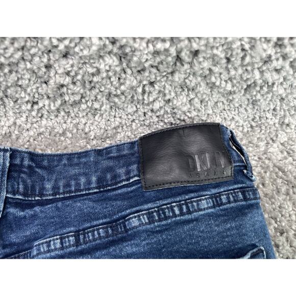 DKNY Men’s Jeans Bedford Slim Fit Size 38x32 Medium Wash Blue Jeans Casual - Picture 6 of 9